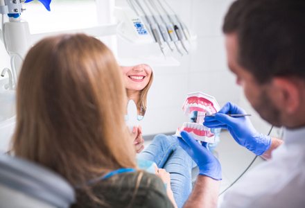 Dental Health at Holistic Healthy Hub